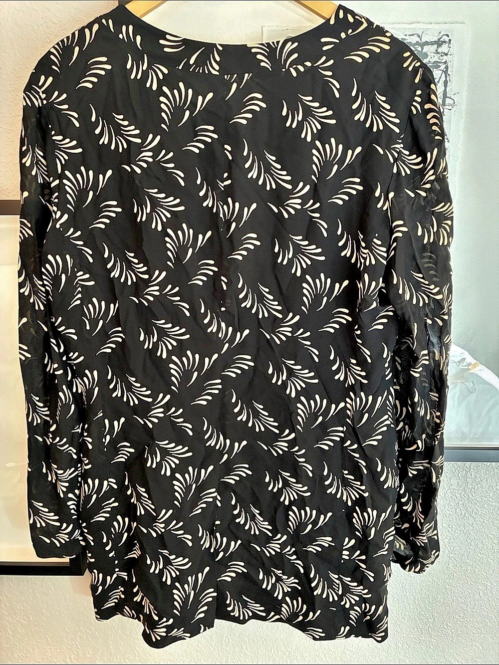 Dana Buchman Abstract Print Long Sleeve Blouse in Black & Cream sz 12